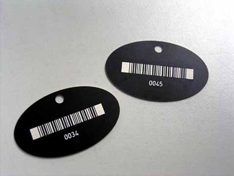Schild Aluminium mit Barcode Lasergravur